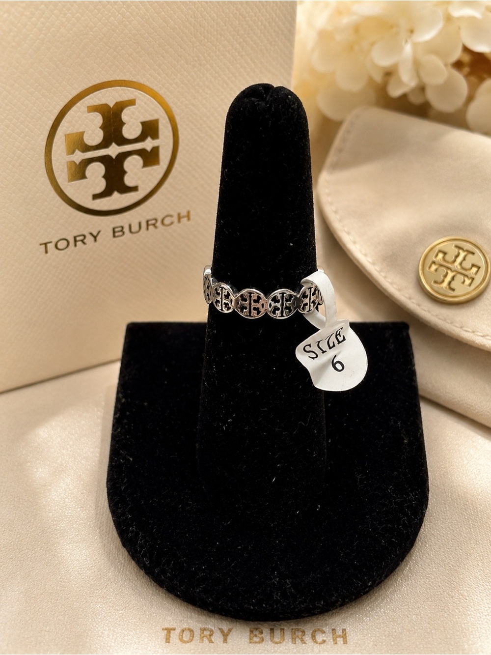 Tory Burch Logo Band Ring – Silver Tone – Size 6